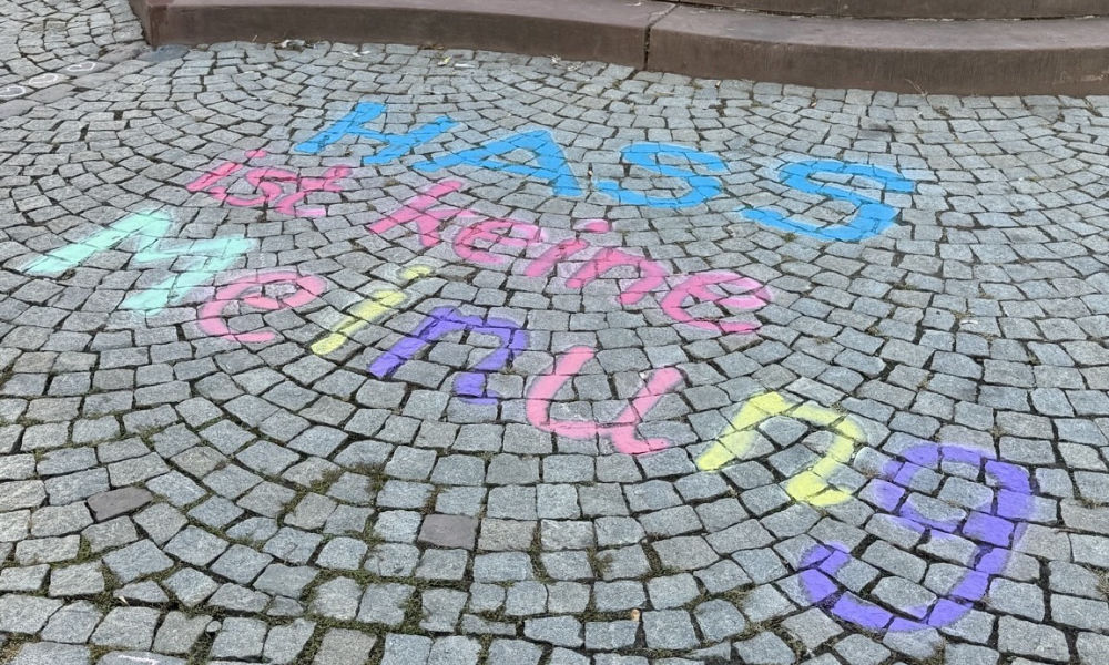 Spontanes Frühstück auf dem Marktplatz, Ladenburg ist bunt.