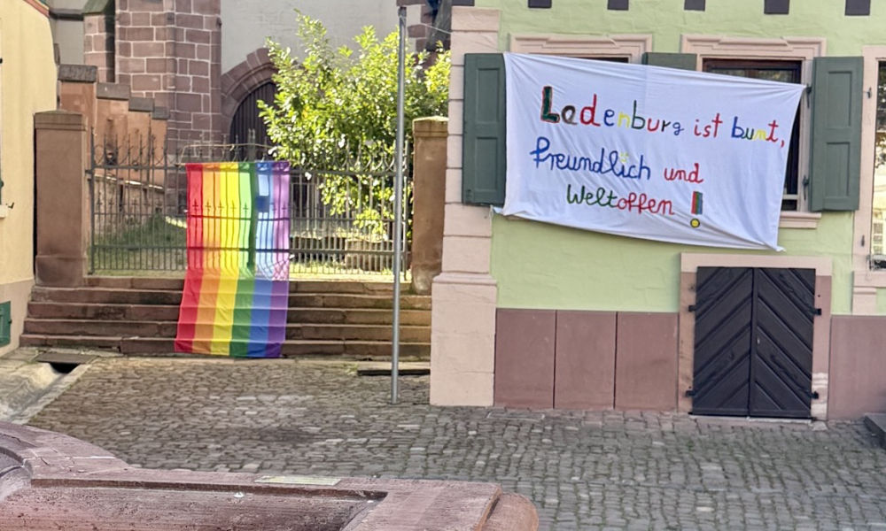 Spontanes Frühstück auf dem Marktplatz, Ladenburg ist bunt.